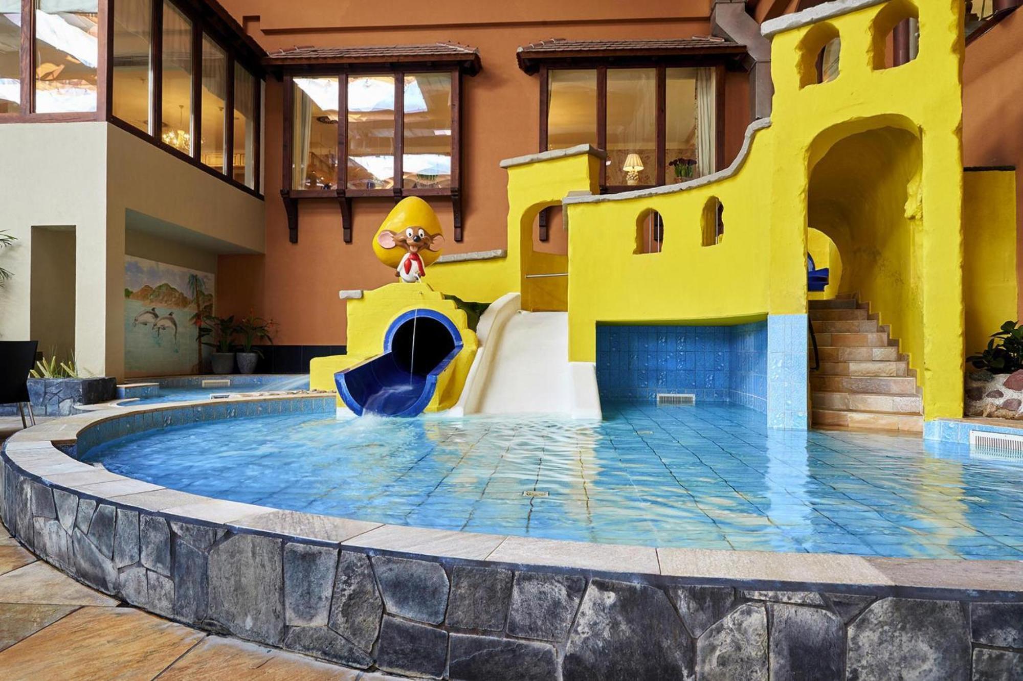 Holiday Resort Van Der Valk, Linstow Dobbin-Linstow Dış mekan fotoğraf
